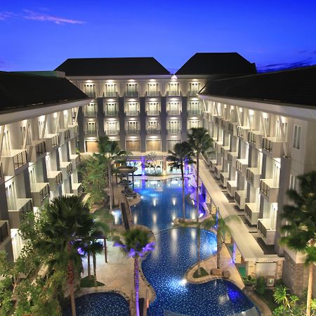 Swiss-Belhotel Danum Palangkaraya Extérieur photo
