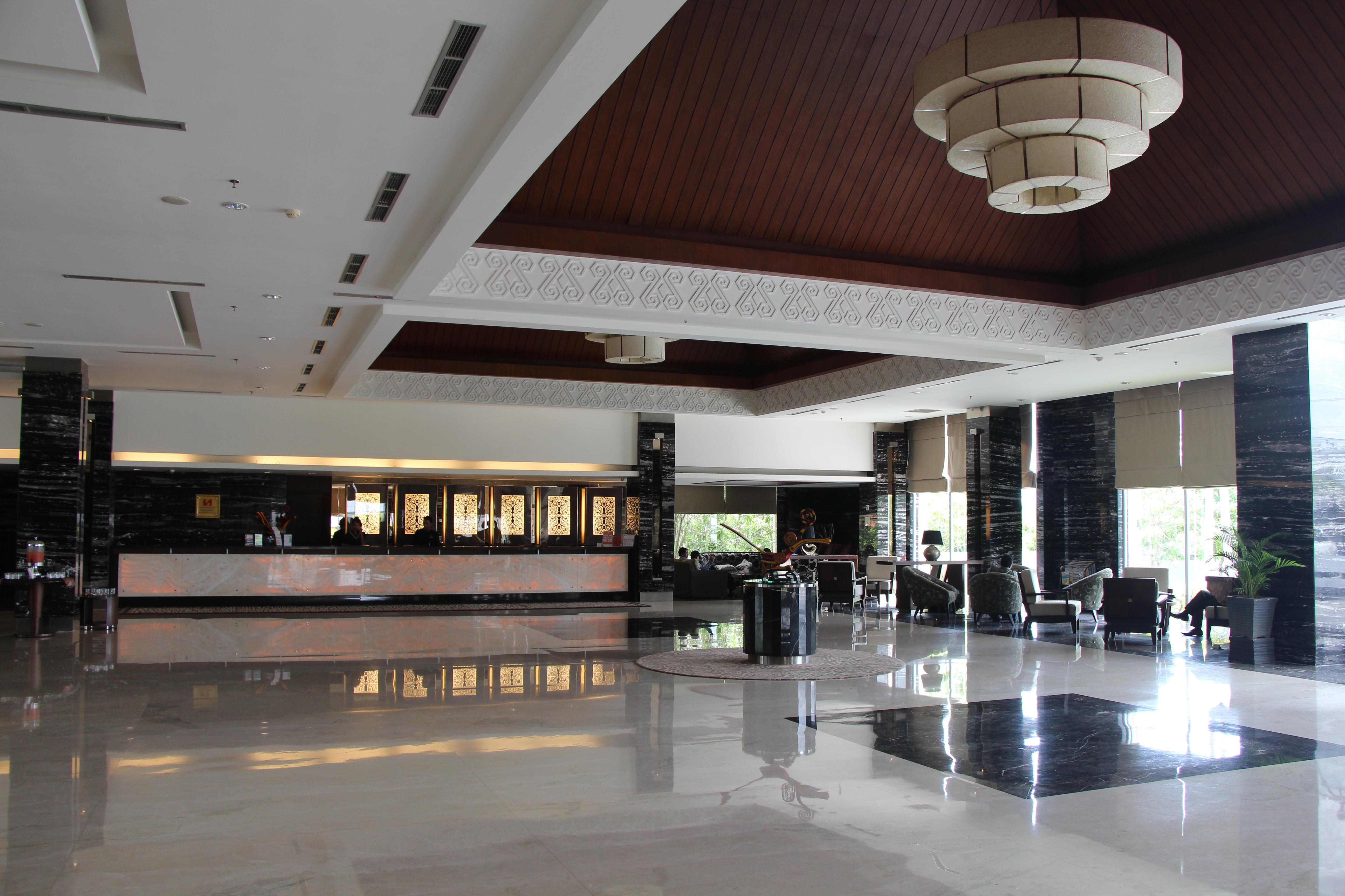 Swiss-Belhotel Danum Palangkaraya Extérieur photo