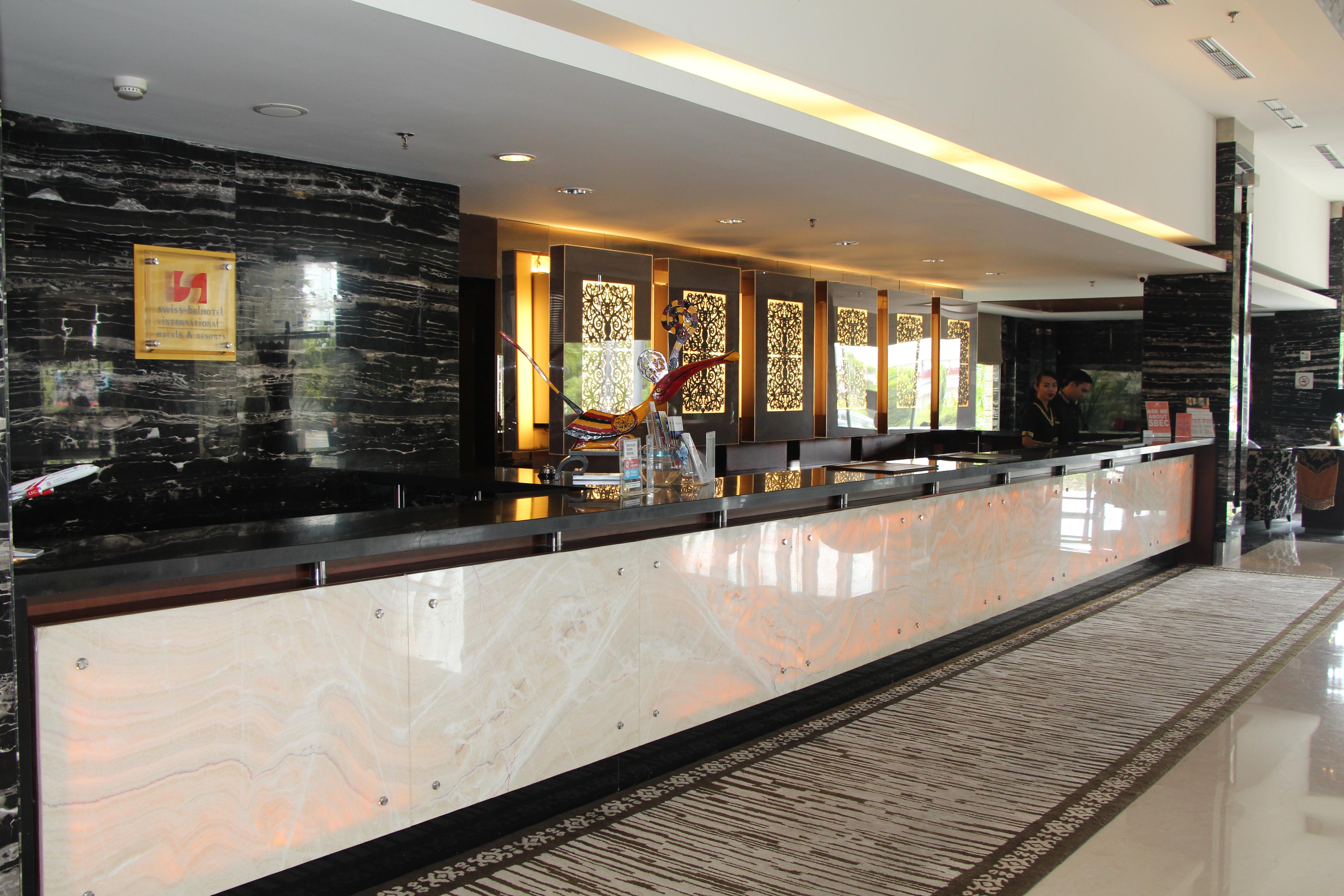 Swiss-Belhotel Danum Palangkaraya Extérieur photo