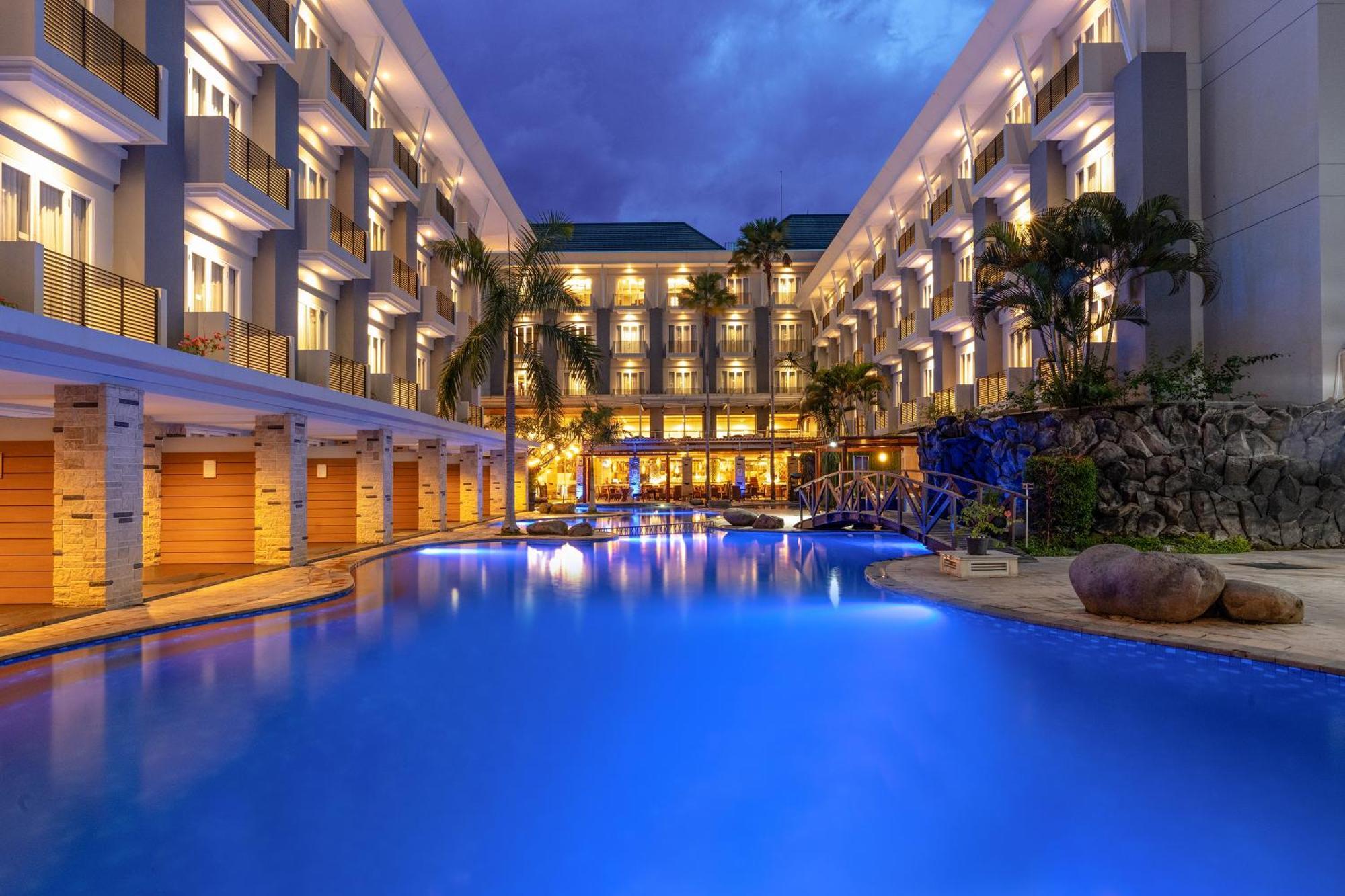 Swiss-Belhotel Danum Palangkaraya Extérieur photo
