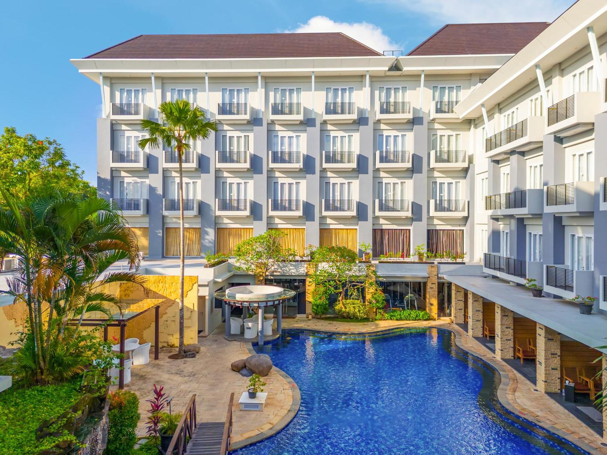 Swiss-Belhotel Danum Palangkaraya Extérieur photo